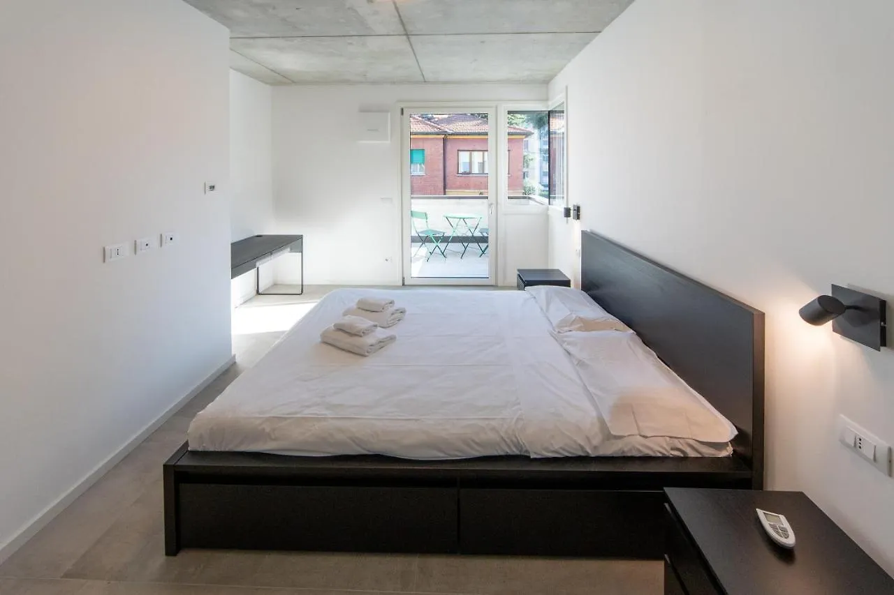 Housmart Toscana 53 White Bologna Appartamento